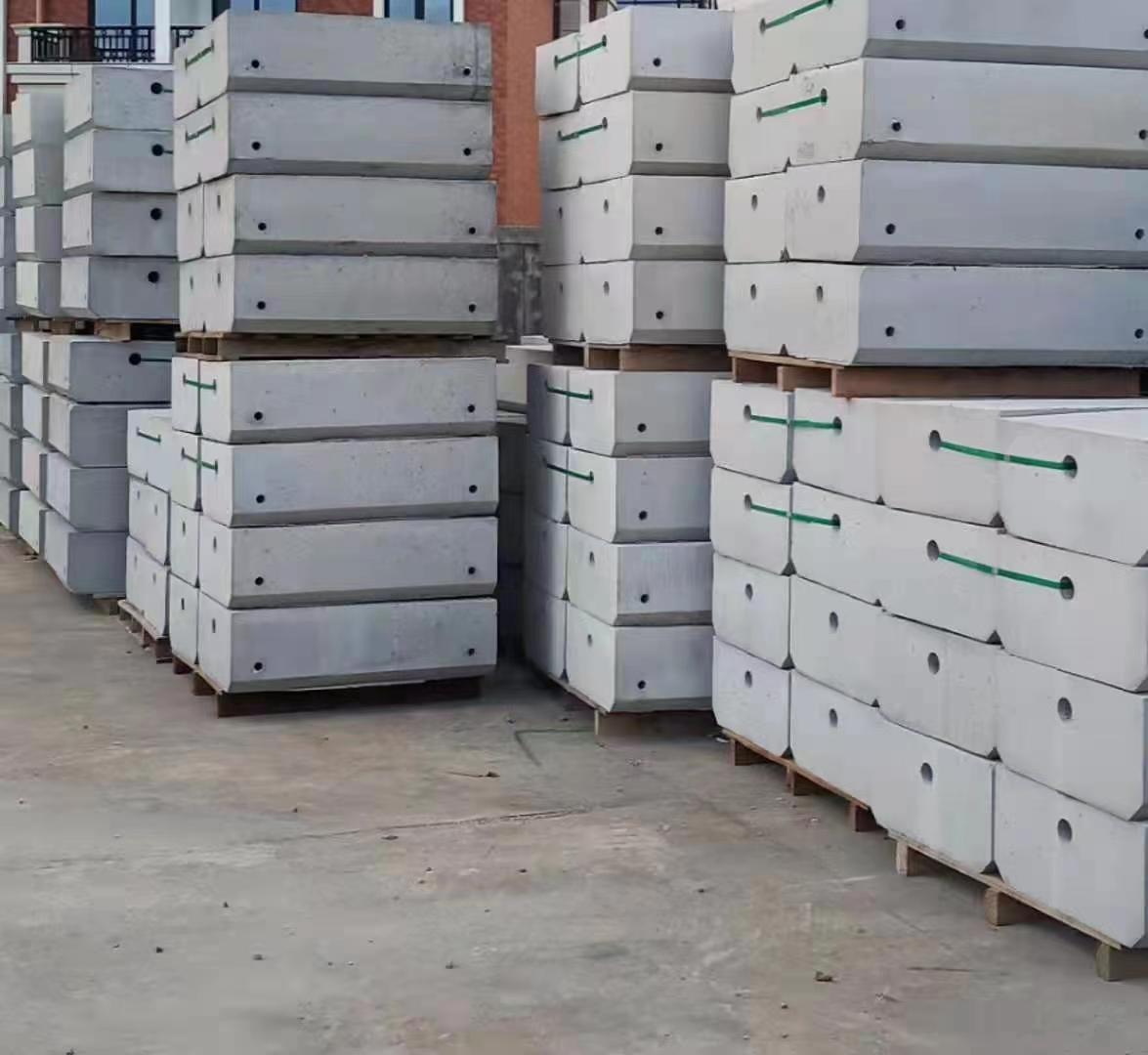 不用的施工圍檔、基礎(chǔ)塊占據(jù)工地空間怎么辦？【旭東鋼構(gòu)】